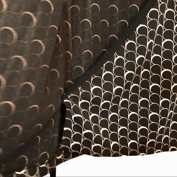 Nine West v-neck wrap top sleeveless geometric S - Picture 13 of 14